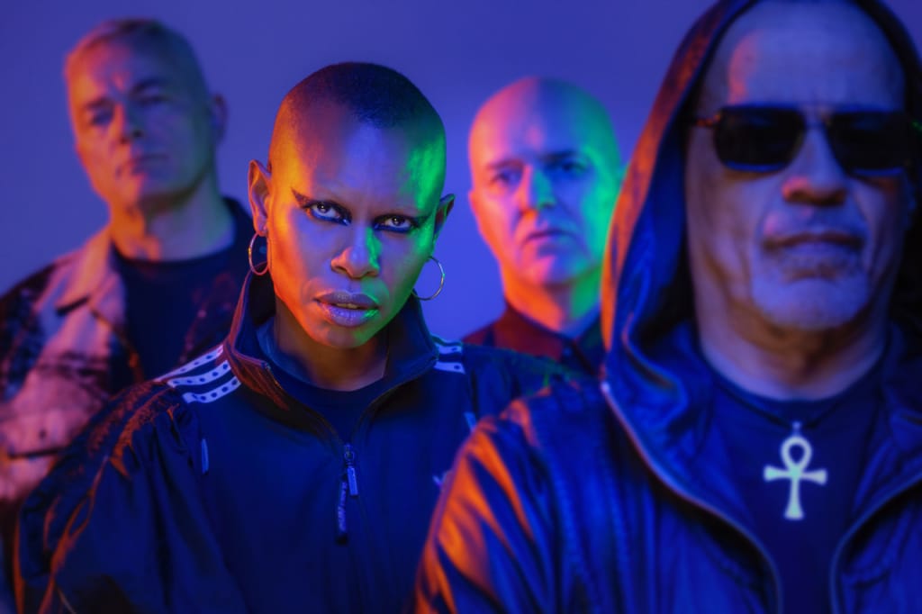 Vasarā Rīgā koncertēs Skunk Anansie